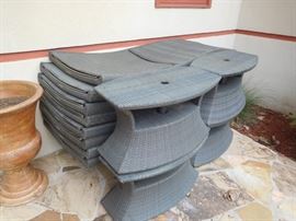 Frontgate patio furniture... 8 chaises & 4 tables