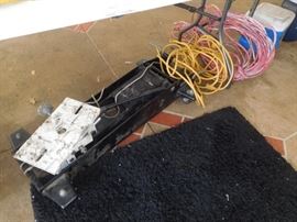 Large heavy duty car lift