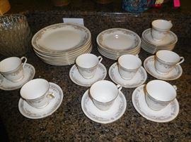 Noritake Fairview pattern