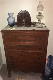 Chest Matches four post bed