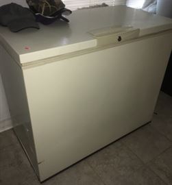 Kenmore chest freezer working