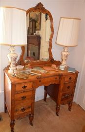 vintage dressing table