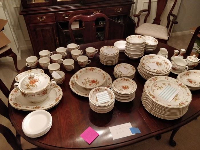 71 piece set Noritake Hofgarten dinnerware