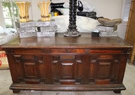 Antique Italian Cossone