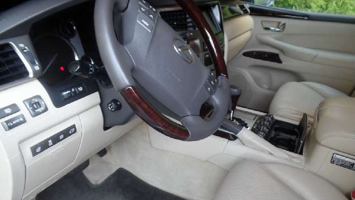 Lexus 2013 LX570 90K Miles Exterior Nebula Grey Pearl, Interior Tan. WITH LEXUS EXTRA CARE PLATINUM SERVICE WARRANTY $39,000