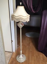 Floor lamp