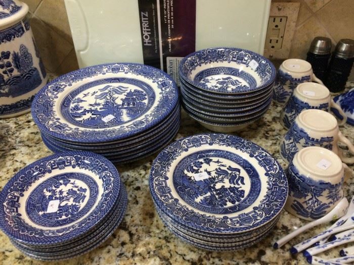 Blue Willow dishes