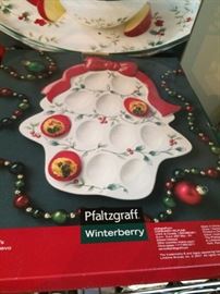 Winterberry egg tray