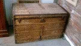 Original condition Louis Vuitton 1910 Trunk with proper identification 