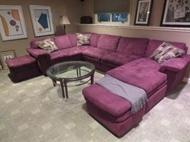 Ultra suede sectional sofa w/sleep sofa