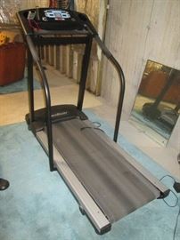 Pacemaker Bronz Basic Treadmill