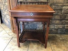 MANY MORE ITEMS. TO SEE ALL IMAGES & CURRENT BIDS GO TO https://www.gleatons.com/auction/224
