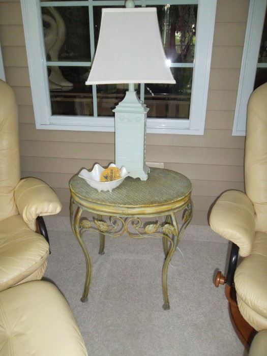 metal accent table and lamp