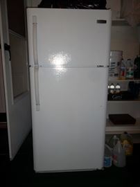 refrigerator - Frigidaire