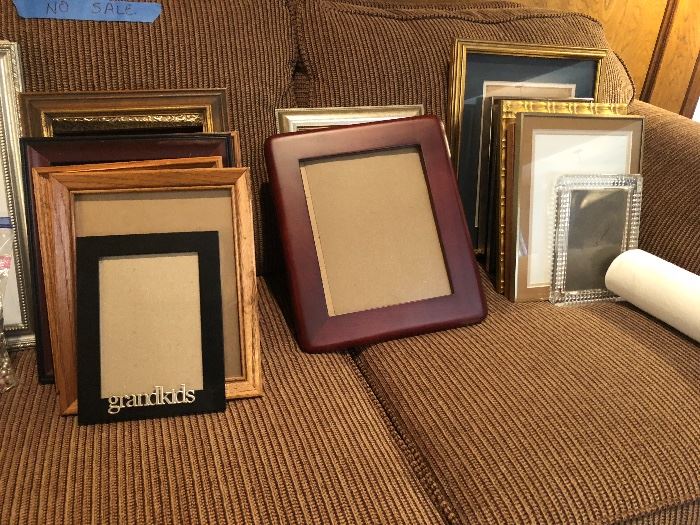 Tons of frames all sizes!
