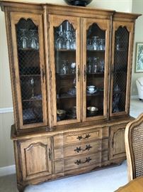 ABSOLUTELY STUNNING  THOMASVILLE    DINING ROOM 2PC CABINET  WITH TONS OF STORAGE AND ANTI TARNISH SILVERWARE DRAWERS 