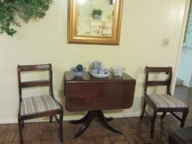 Duncan Phyfe drop leaf table w/2 chairs, mirror, more