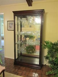Gorgeous Howard Miller lighted China Cabinet