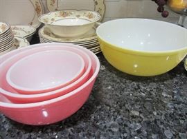 Pyrex Mixing Bowls