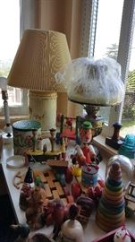 Vintage wooden toys, table lamps
