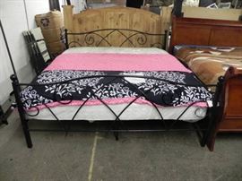 Alcove King Size Bed