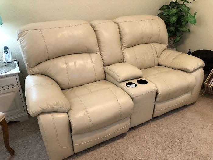 Beige leather electric recliners..so compy