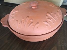 Clay lidded casserole baking dish