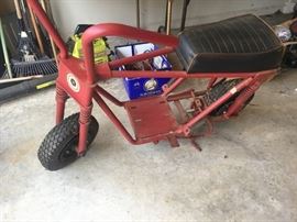 Vintage scooter, parts are all in garage - perfect restoration project