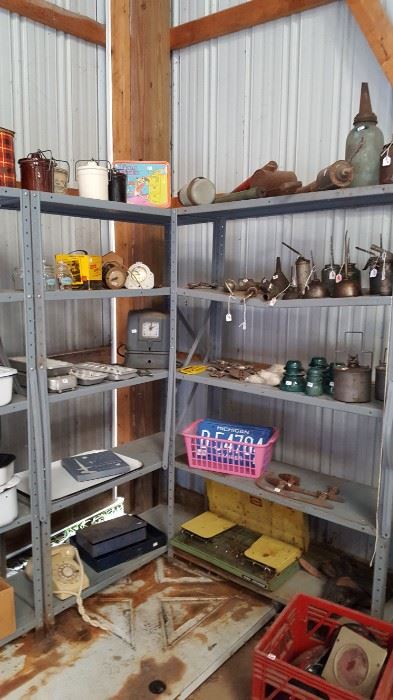 Oil cans, license plates & lots of fun vintage