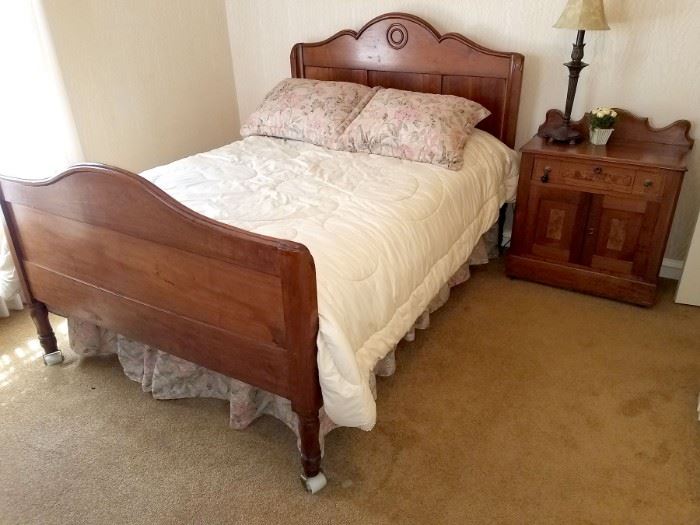 Antique full bed - (bed frame only - mattress not included)
