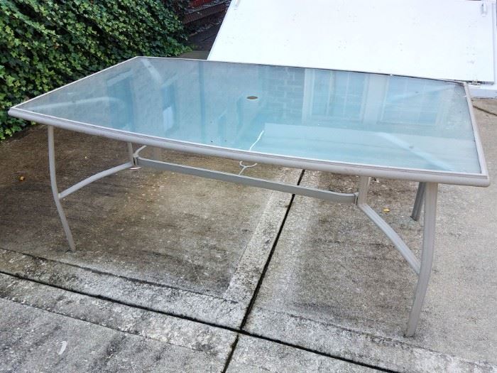 Patio table