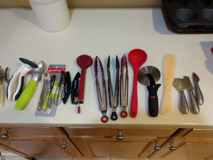 $20.00 Assorted kitchen utensil lot.  19 items in all