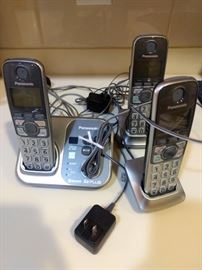 $20.00 set of 3 Panasonic phones
