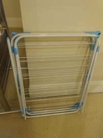 White drying rack, expandable
