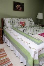 z bed green white pink quilt