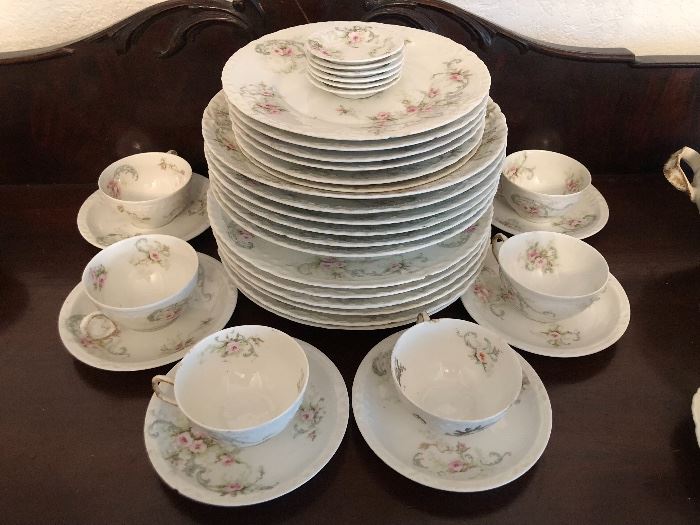 Theodore Haviland Limoges France with 12 butter pats