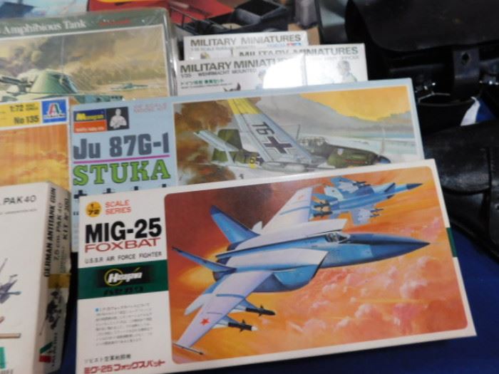 Military jet model kits