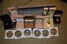 Gold, Pearls ADDITIONAL JEWELRY NOT PICTURED