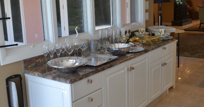 WINE GLASSES, POLISHED PEWTER AND GOLD WARE SERVING PIECES