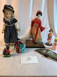 Assortment of Dolls https://ctbids.com/#!/description/share/41521