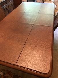 Dinner Table and 6 Chairs
https://ctbids.com/#!/description/share/41537