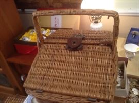 Vintage Picnic Basket 