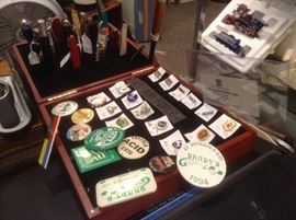 pocket knives buttons