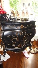 Black and gold bombay chest , Women's never worn dress heels - size 7