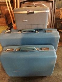 1950's Sears Forecast luggage set