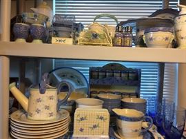 Tons of Pfaltzgraff 'Summer Breeze'-even more than what is pictured!