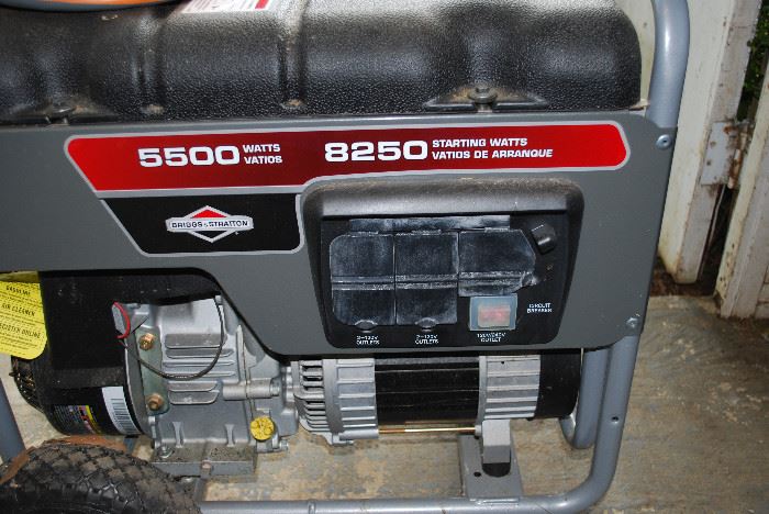 NEW BRIGGS & STRATTON 5500 WATTS GENERTAOR - FUEL: GASOLINE - MODEL: 030424 - 120/240 ACV - 1-PHASE - 3600 RPM - 60 HERTZ - INCLUDES ALL USER MANUALS & 25-FT GENERAC POWER CORD W/  L14-30 ENDS - BOUGHT NEW & NEVER USED