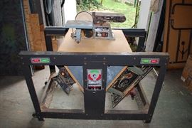 DELTA 4-INCH BELT, 6-INCH DISC SANDER - 1/3HP, 3450 RPM, 120 ACV, 4 AMPS - MODEL 31-460  