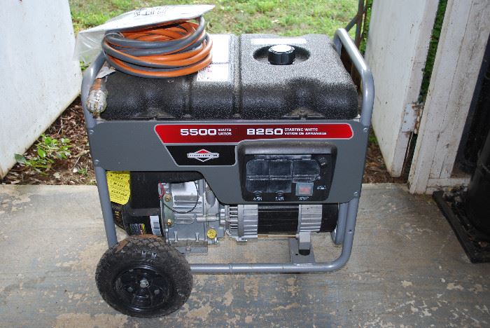 NEW BRIGGS & STRATTON 5500 WATTS GENERTAOR - FUEL: GASOLINE - MODEL: 030424 - 120/240 ACV - 1-PHASE - 3600 RPM - 60 HERTZ - INCLUDES ALL USER MANUALS & 25-FT GENERAC POWER CORD W/  L14-30 ENDS - BOUGHT NEW & NEVER USED