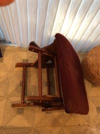 Kneeling bench